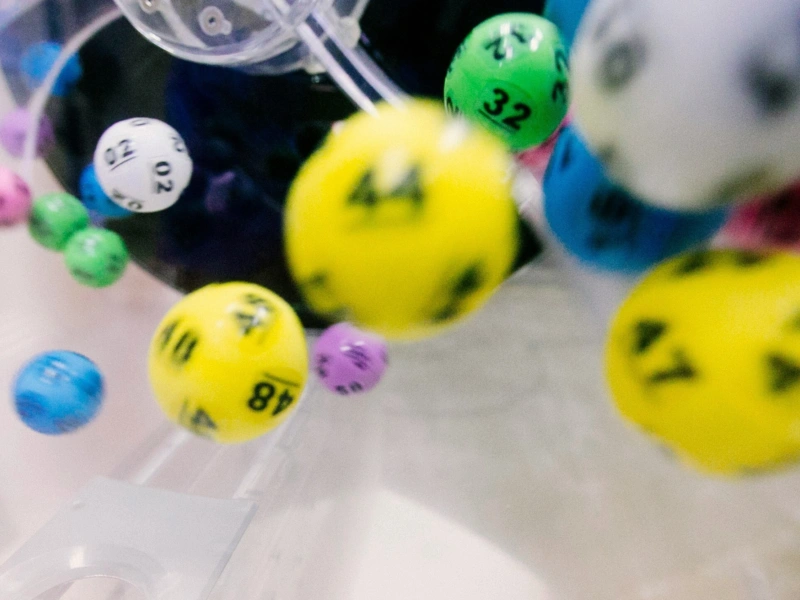 Lotto vs. Uhkapelaaminen Suomessa – Miten Uudistus Vaikuttaa Näihin Markkinoihin?